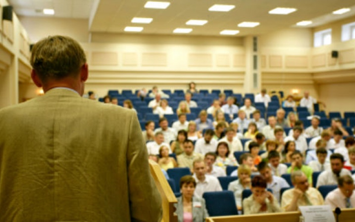 Po spełnieniu warunków usługi edukacyjne są zwolnione z VAT