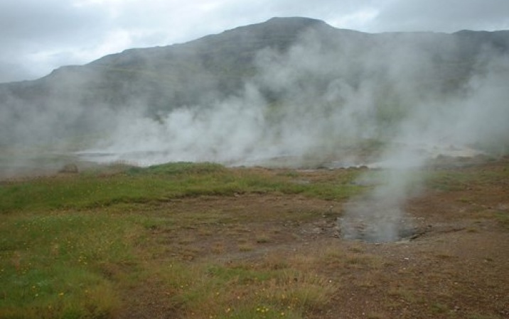 Jakie są korzyści z eksploatacji źródeł geotermalnych 