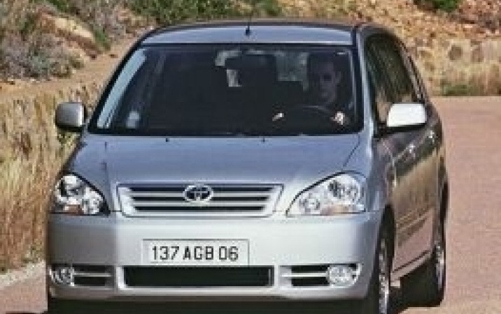 Toyota Avensis Verso