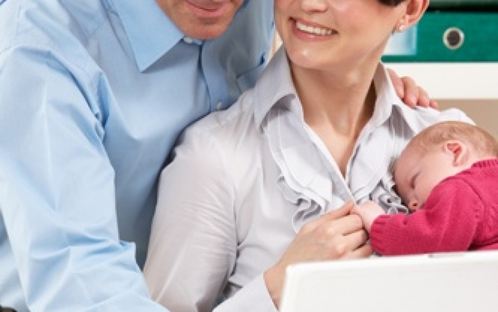 Praca w czasie urlopu macierzyńskiego a prawo do zasiłku macierzyńskiego 