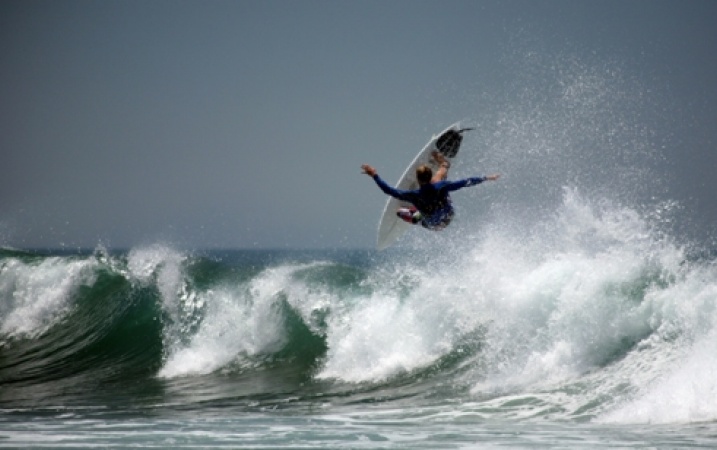 Na czym polega surfing