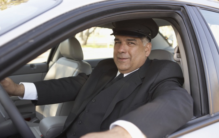 Jak rekompensować kierowcy pracę w niedziele i święta