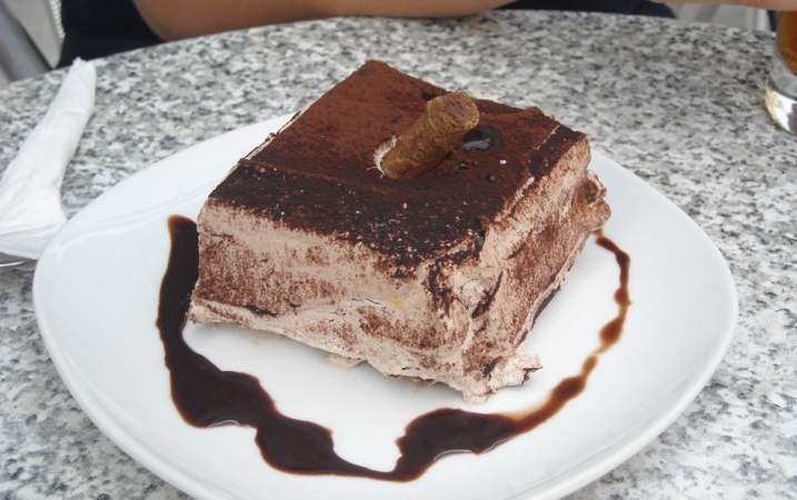 Pyszne ciasto tiramisu