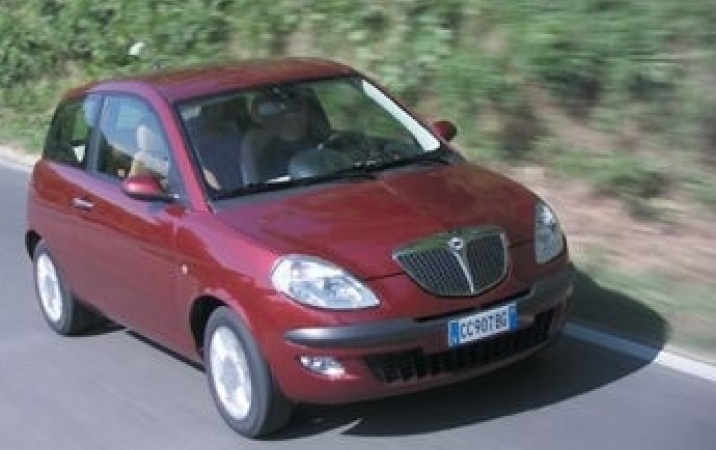 Lancia Ypsilon