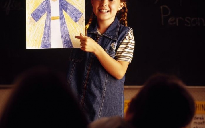 Uczeń może uczęszczać zarówno na etykę jak i religię