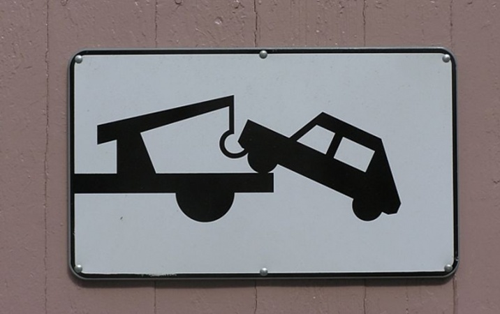 W jakich sytuacjach auto może zostać odholowane