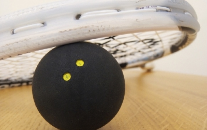 Na czym polega gra w squasha