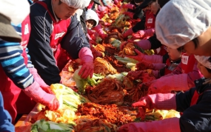 Gimjang - tradycyjna sztuka przygotowywana kimchi