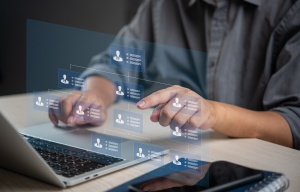 E-teczka pracownicza: Jak ułatwia codzienną pracę działu HR?