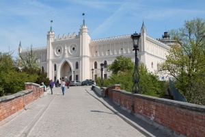 Cele wycieczek szkolnych powinien określać statut