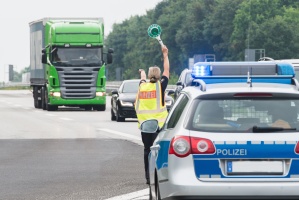 Gdzie są urządzenia rejestrujące auta przejeżdżające na czerwonym świetle