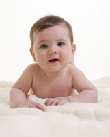 Jak się rozwija niemowlę w ósmym miesiącu życia 
