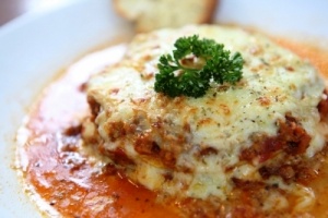 Lasagne z sosem beszamelowym