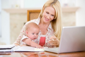 Na urlopie macierzyńskim można pracować w komisji egzaminacyjnej