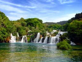 Wodospady w Parku Narodowym Krka w Chorwacji