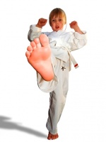 Kiedy zapisać dziecko na treningi karate