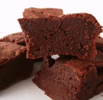 Czekoladowe brownies z twarożkiem i wanilią