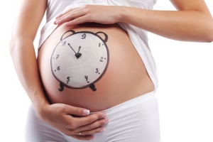 Nowe limity umów na czas określony a przedłużenie umowy do dnia porodu i przekroczenie limitu 33 miesięcy