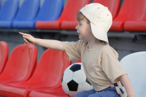 Dziecko na stadionie