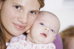 Nowe urlopy rodzicielskie - dla każdej pracownicy matki
