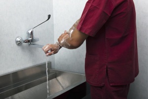 Pracodawca musi dostarczyć pracownikom środki higieny osobistej